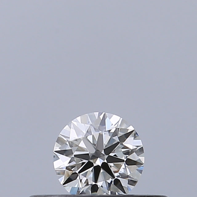 0.18 carat Round diamond F VVS1 Excellent