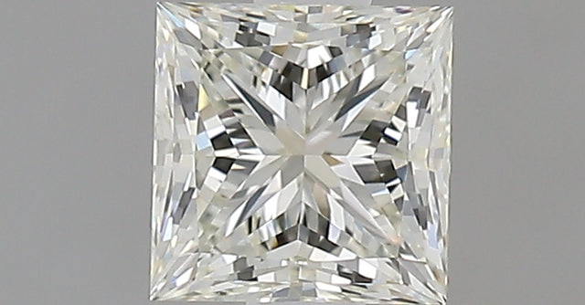 0.74 carat Princess diamond I VVS2 VeryGood
