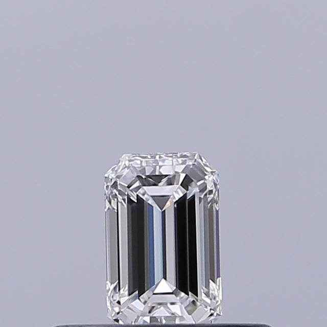 0.23 carat Emerald diamond E VVS1 