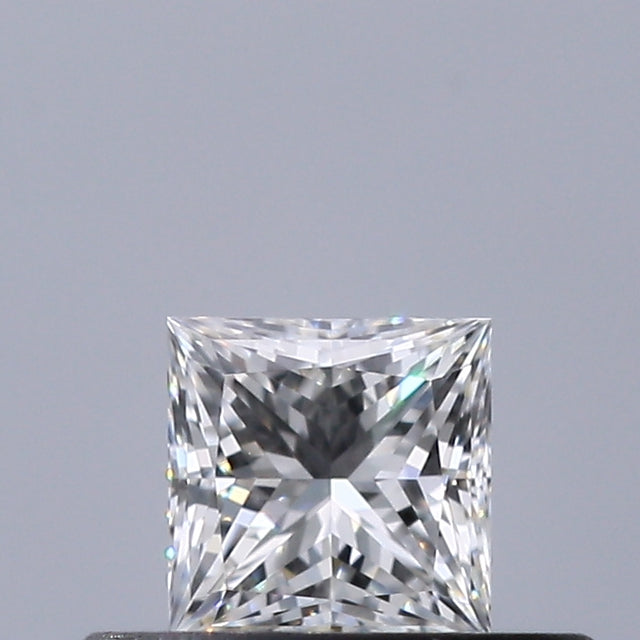 0.30 carat Princess diamond E VVS1 