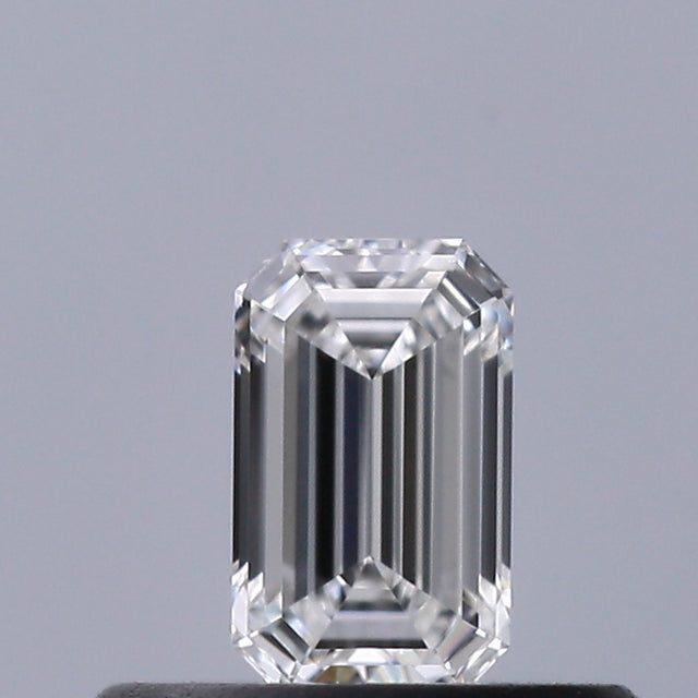 0.29 carat Emerald diamond E VVS1 