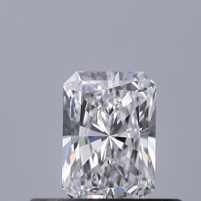 0.35 carat Radiant diamond D VVS1 