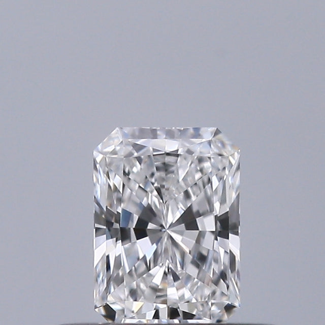 0.30 carat Radiant diamond D VVS1 