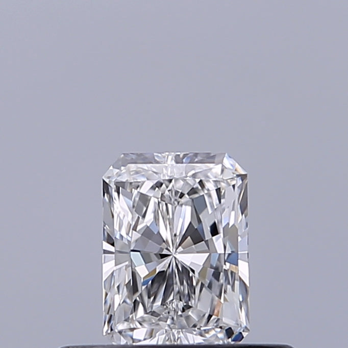 0.31 carat Radiant diamond D IF 