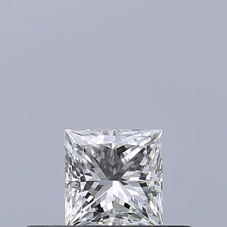 0.24 carat Princess diamond E VVS1 