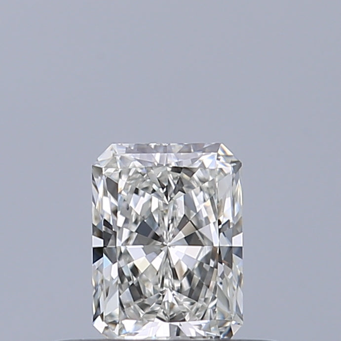 0.32 carat Radiant diamond G IF 