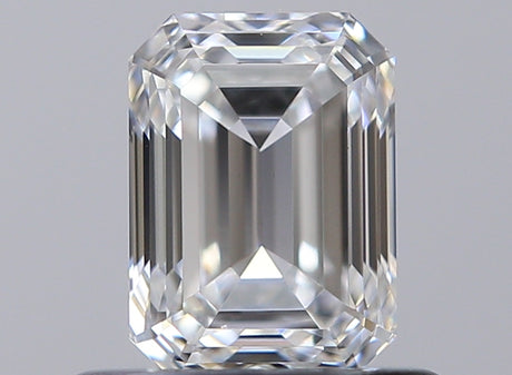 0.61 carat Emerald diamond E VS1 
