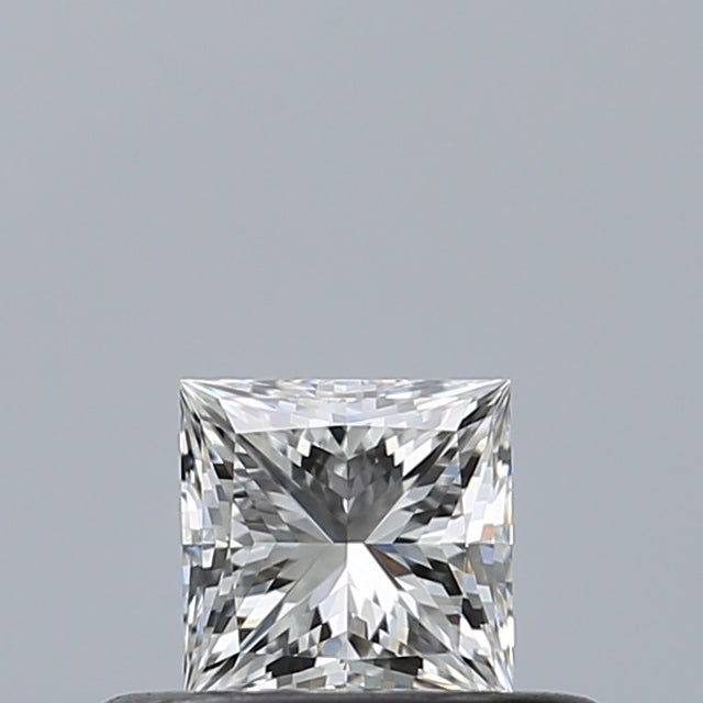 0.30 carat Princess diamond E VVS2 