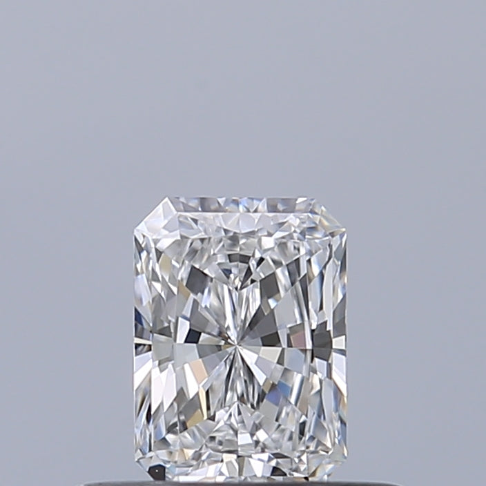 0.33 carat Radiant diamond D VVS1 