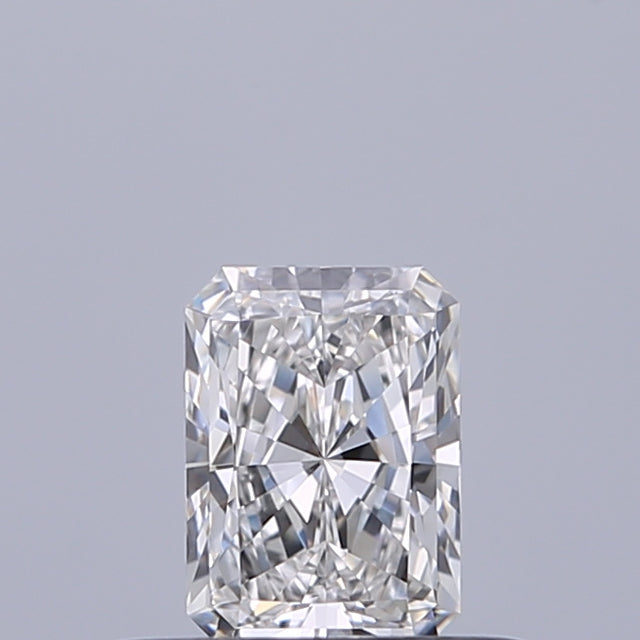 0.33 carat Radiant diamond F VVS1 