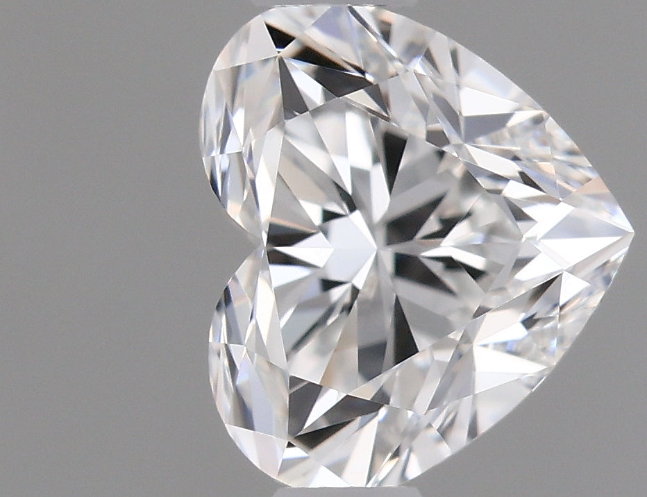 0.50 carat Heart diamond E VS1 