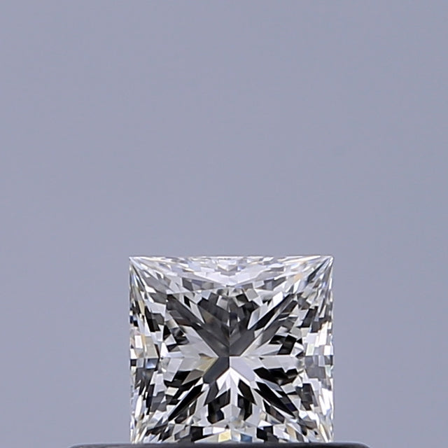 0.30 carat Princess diamond G VVS2 