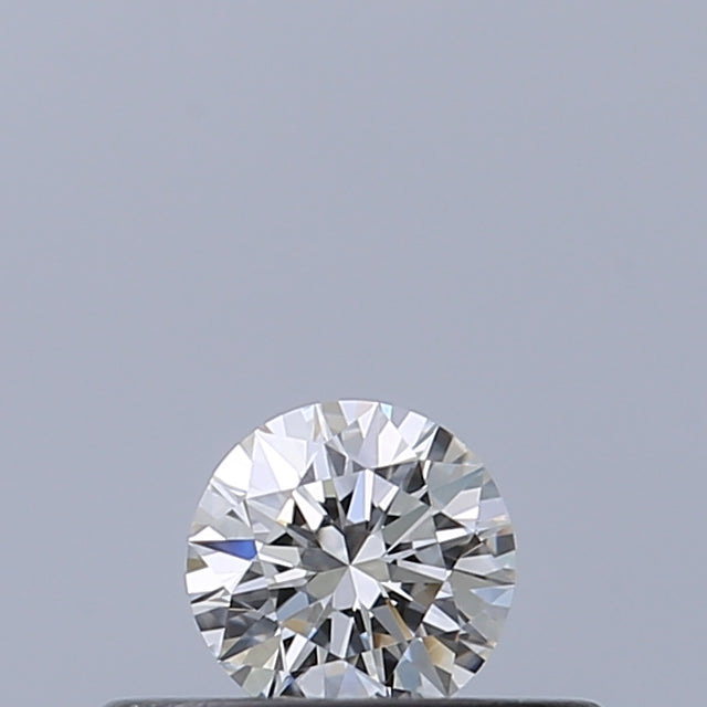 0.18 carat Round diamond G IF Excellent
