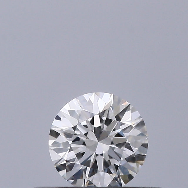 0.24 carat Round diamond E VVS2 Excellent