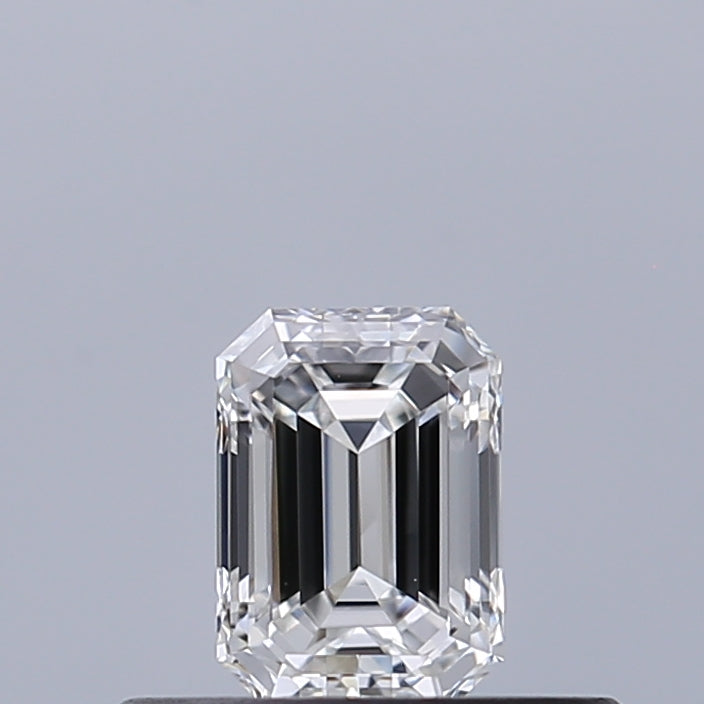 0.30 carat Emerald diamond E VVS2 