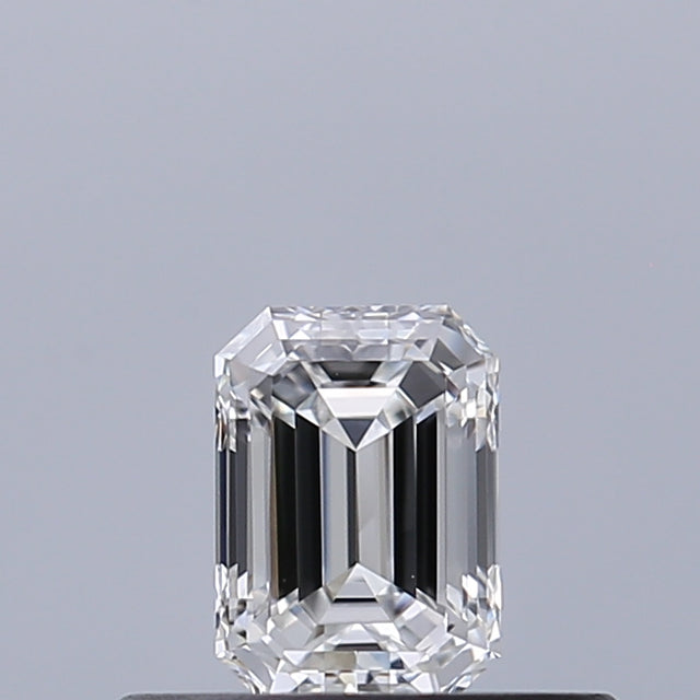 0.30 carat Emerald diamond E VVS2 