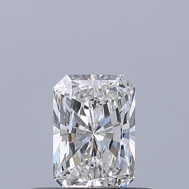 0.34 carat Radiant diamond E IF 