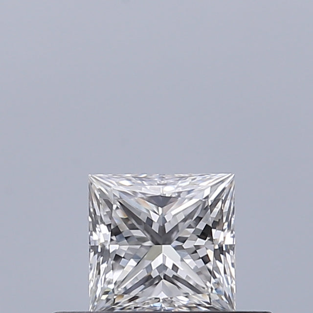 0.31 carat Princess diamond E VVS1 