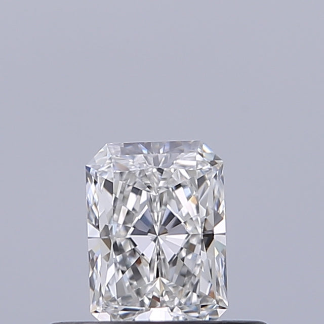 0.31 carat Radiant diamond E IF 
