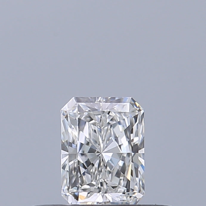 0.25 carat Radiant diamond D VVS1 