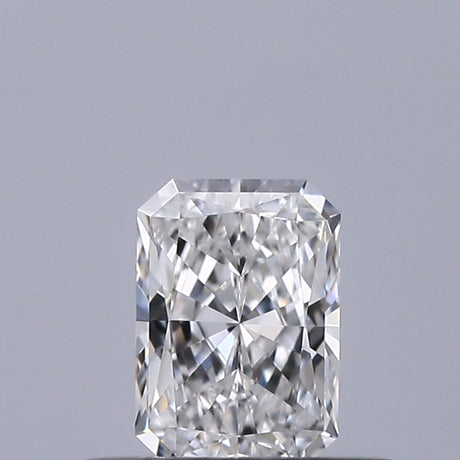 0.30 carat Radiant diamond E IF 