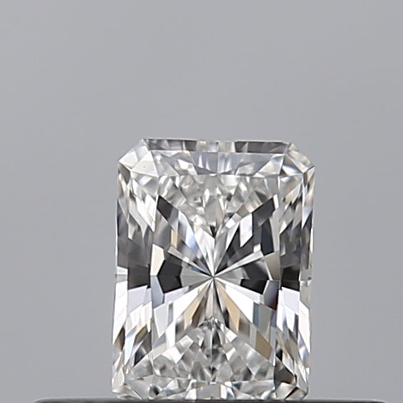 0.26 carat Radiant diamond E  IF 