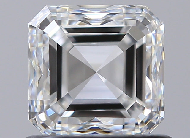 0.90 carat Asscher diamond E VVS1 