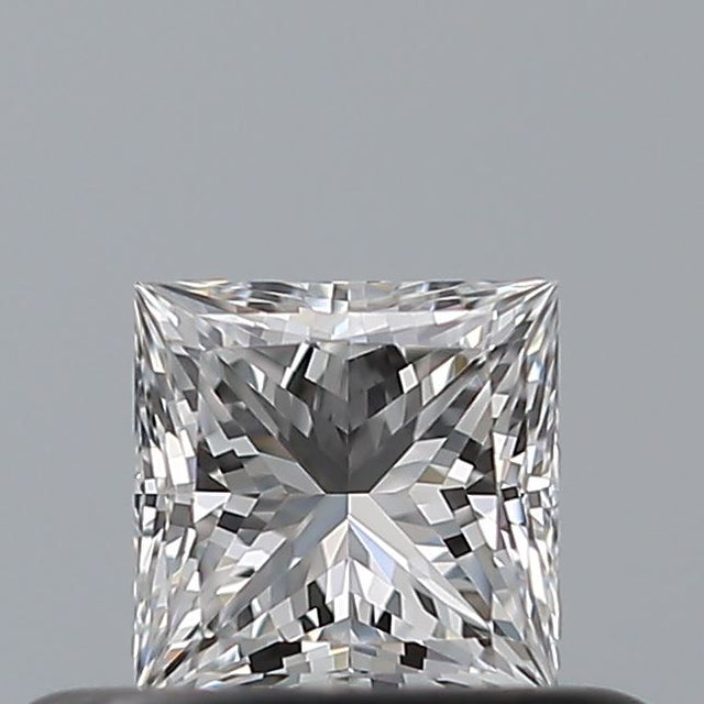 0.31 carat Princess diamond E VVS2 