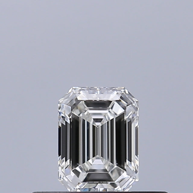 0.30 carat Emerald diamond F VS2 
