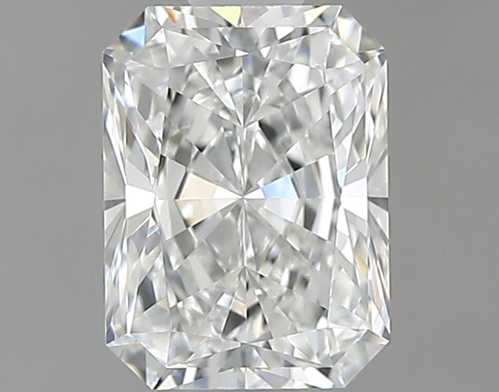 0.70 carat Radiant diamond E VVS2 