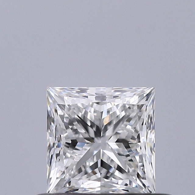 0.51 carat Princess diamond E VVS2 