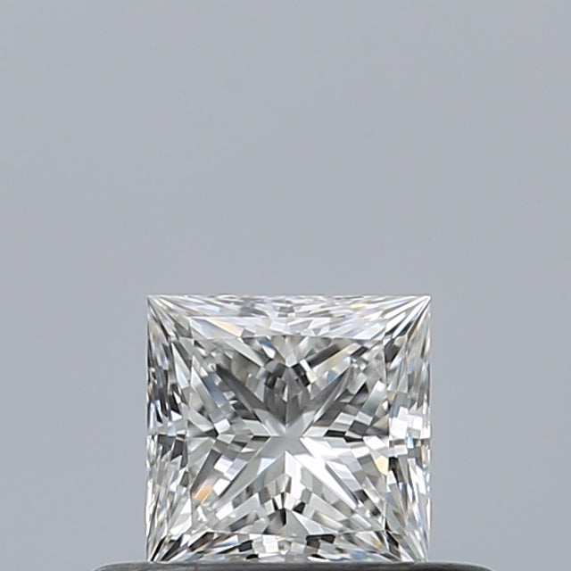 0.32 carat Princess diamond D VVS2 