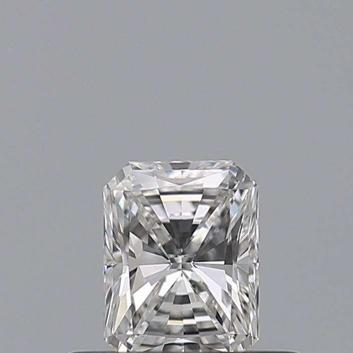 0.32 carat Radiant diamond F  VVS2