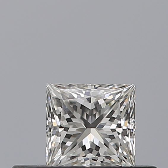0.23 carat Princess diamond F VVS1 
