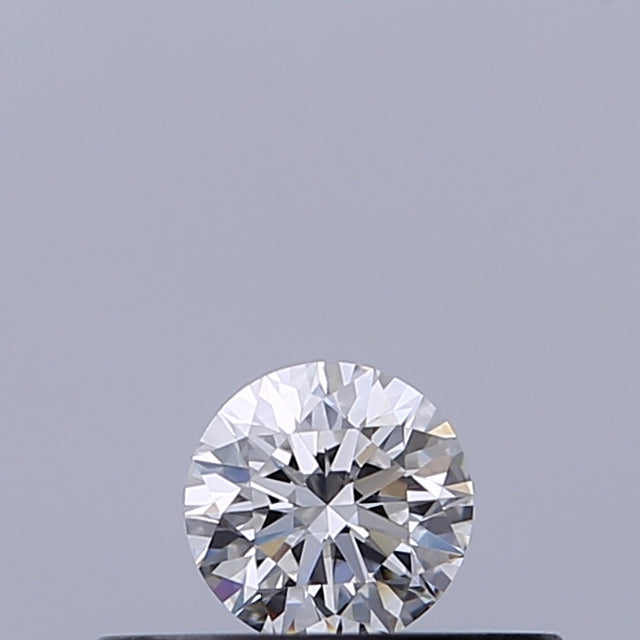 0.18 carat Round diamond E IF Excellent