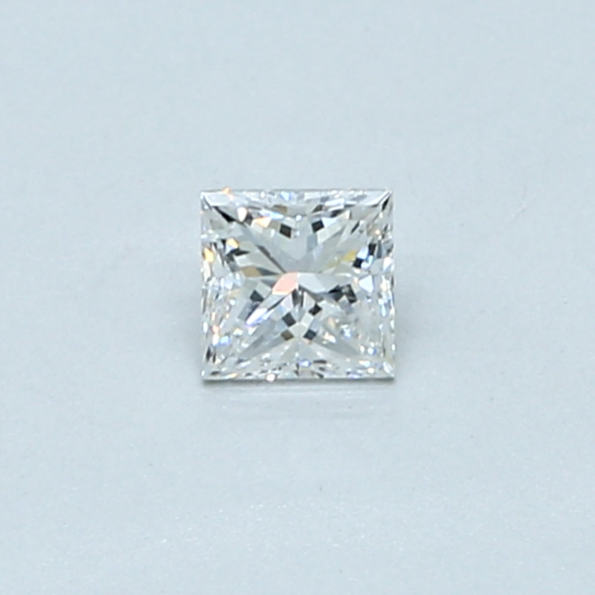 0.23 carat Princess diamond D  VVS2