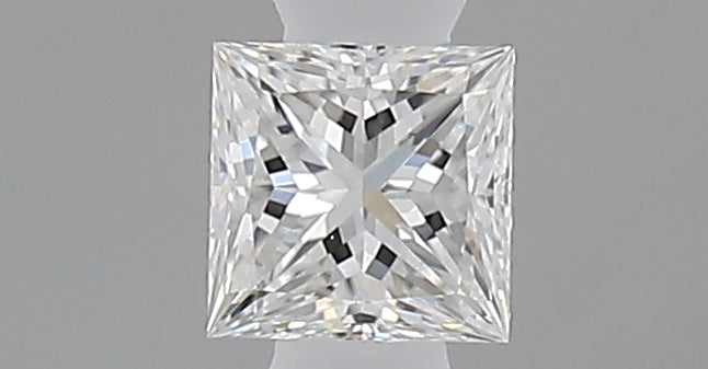 0.24 carat Princess diamond E VVS2 