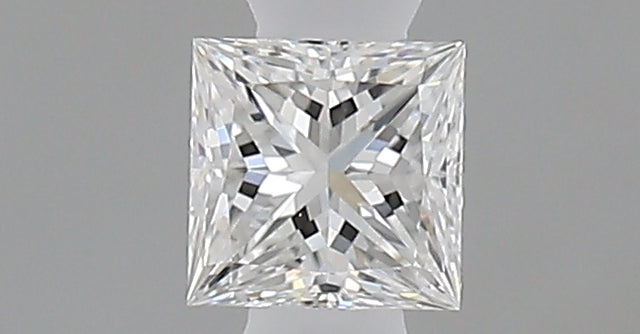0.24 carat Princess diamond E VVS2 