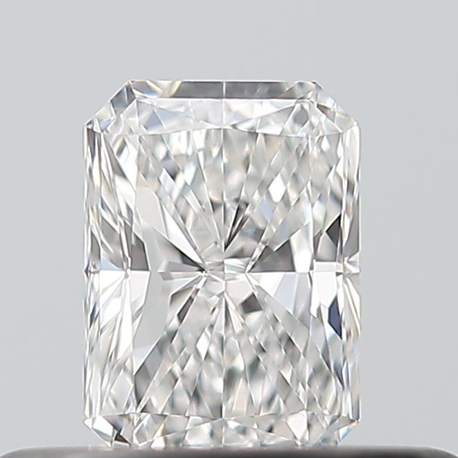 0.27 carat Radiant diamond E  VVS2