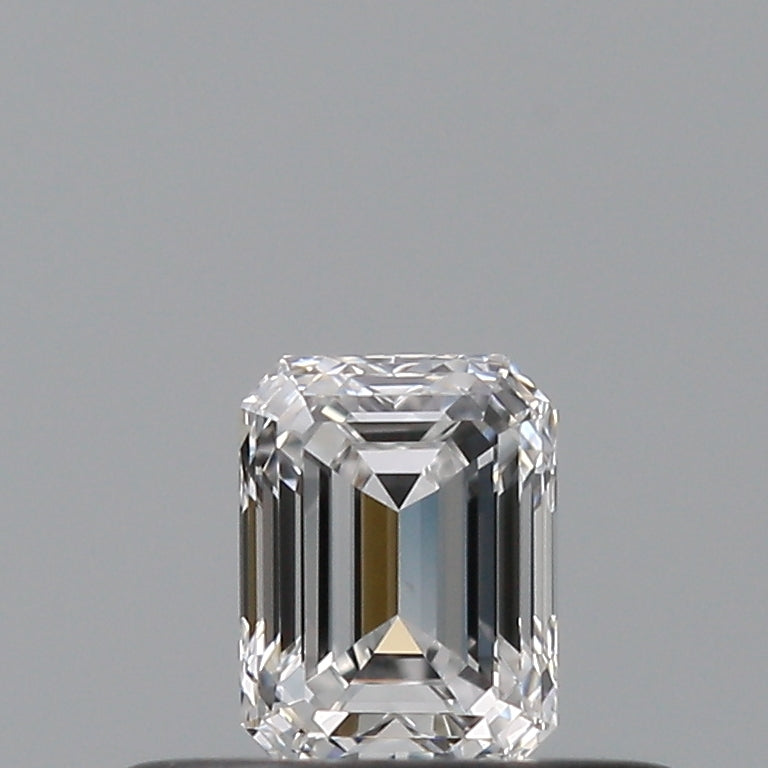 0.27 carat Emerald diamond E VS1 