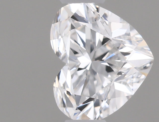 0.40 carat Heart diamond D VVS1 