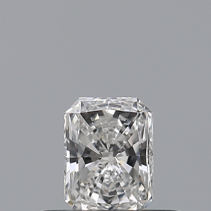 0.29 carat Radiant diamond E  VVS2