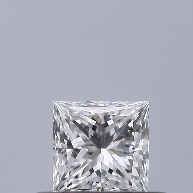 0.31 carat Princess diamond E VVS1 