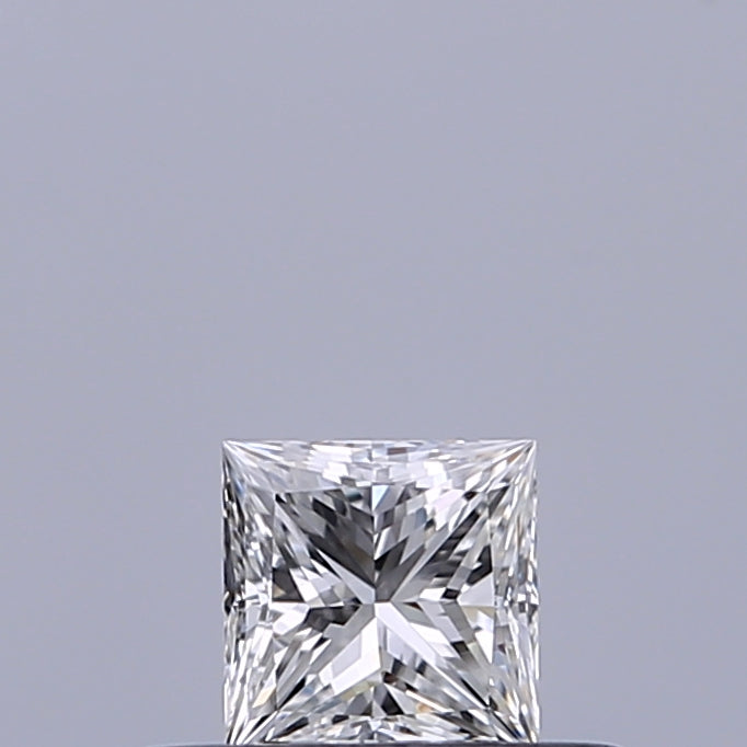 0.24 carat Princess diamond E VVS2 