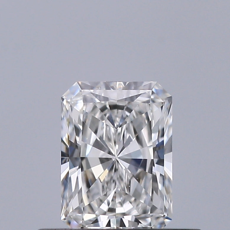 0.39 carat Radiant diamond E VVS1 