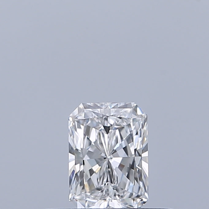 0.23 carat Radiant diamond D VVS1 