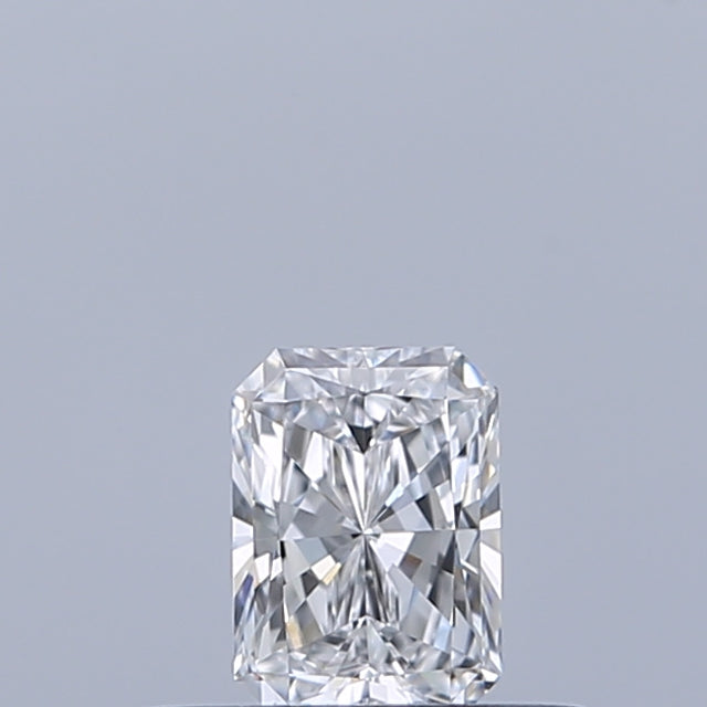 0.23 carat Radiant diamond D VVS1 