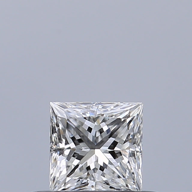 0.32 carat Princess diamond E VVS1 