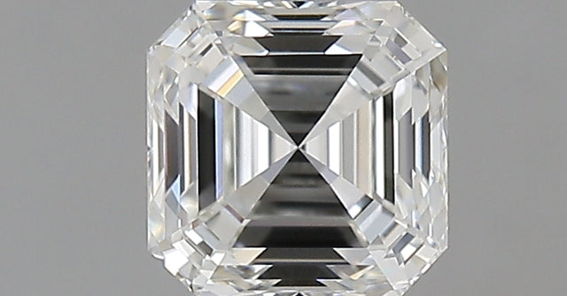 0.90 carat Emerald diamond H VVS1 