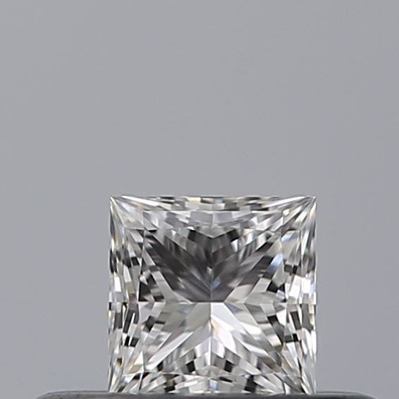 0.23 carat Princess diamond D VVS2 
